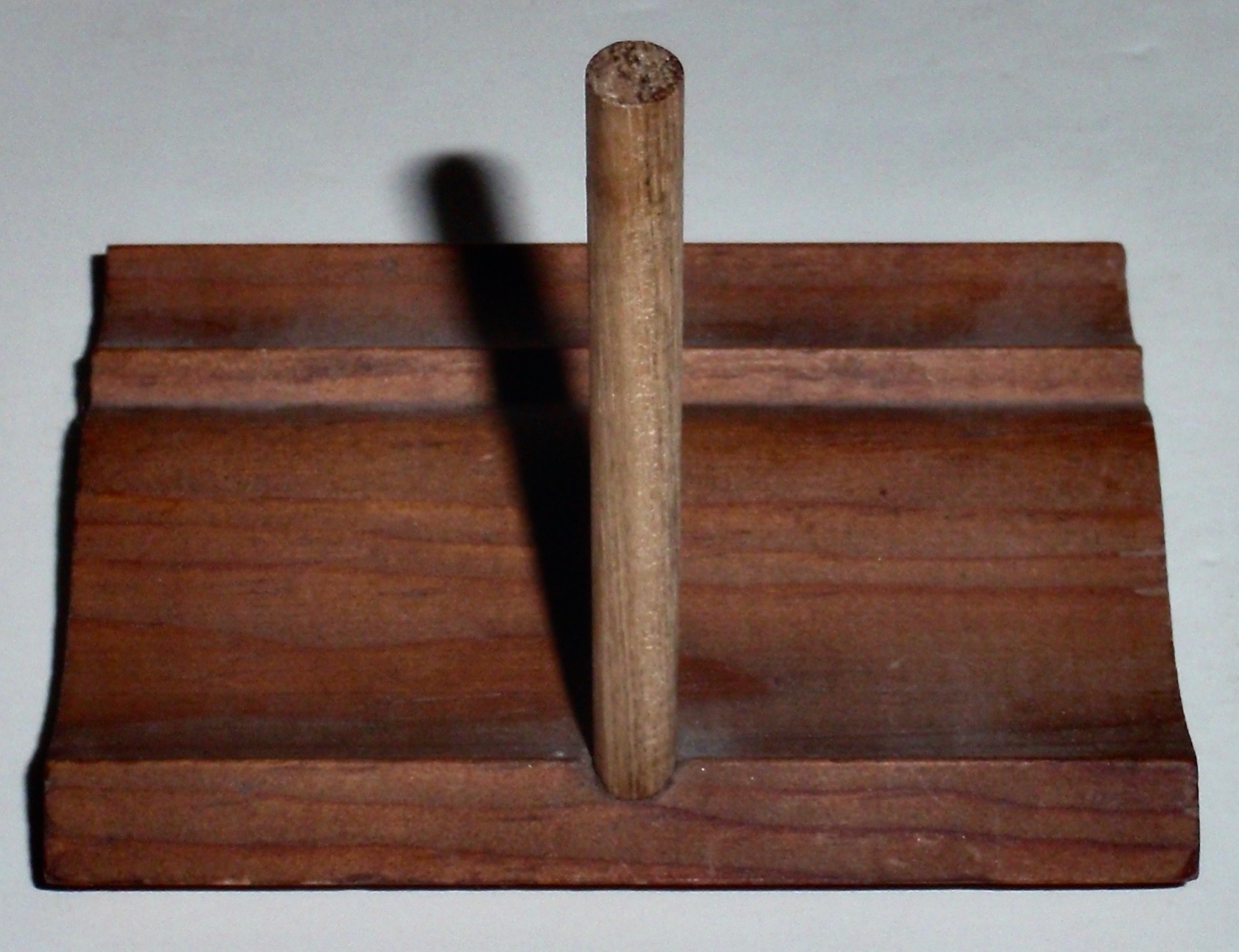 Display Wooden Base Peg Easel Holder Stand ,Plate, Plaques