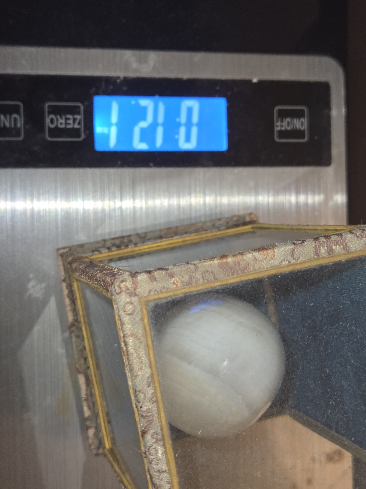 Vintage Banded Onyx Calcite Stone Egg w/ Display Stand & Glass Silk Presentation