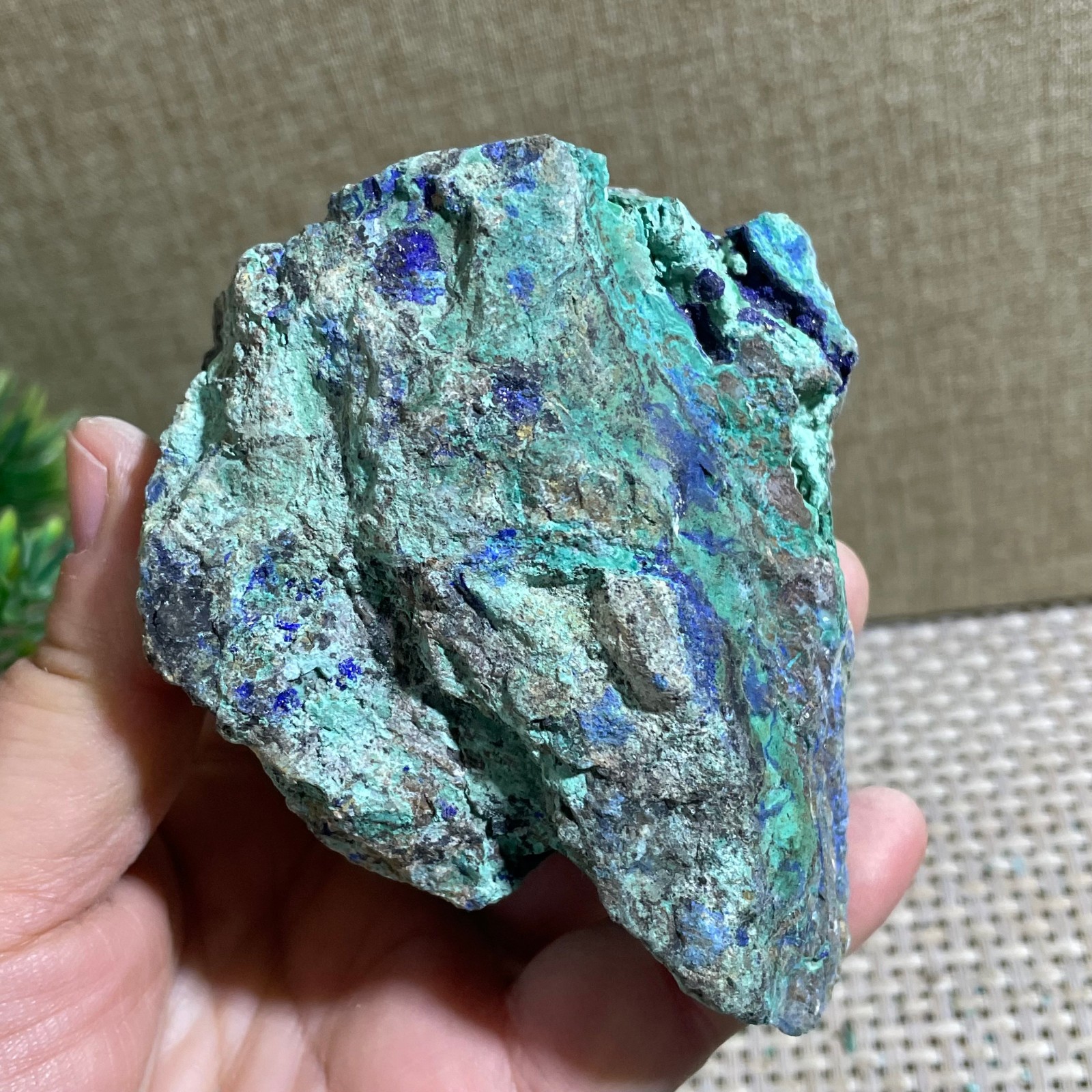 Restoration of Blue Copper Ore Quartz Crystal Mineral Samples 350g