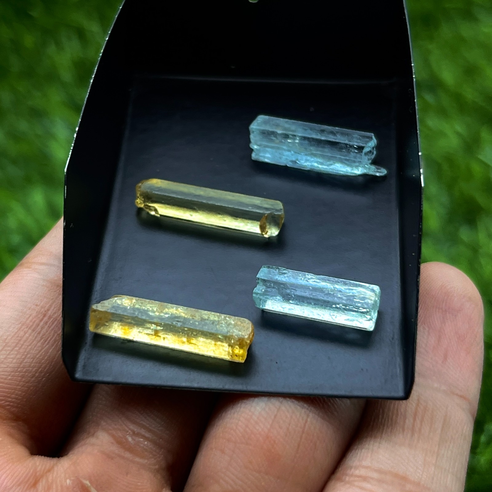Natural Aquamarine Pencil Rough Lot 4 Pcs Blue Beryl Crystal 15-22 mm Mozambique