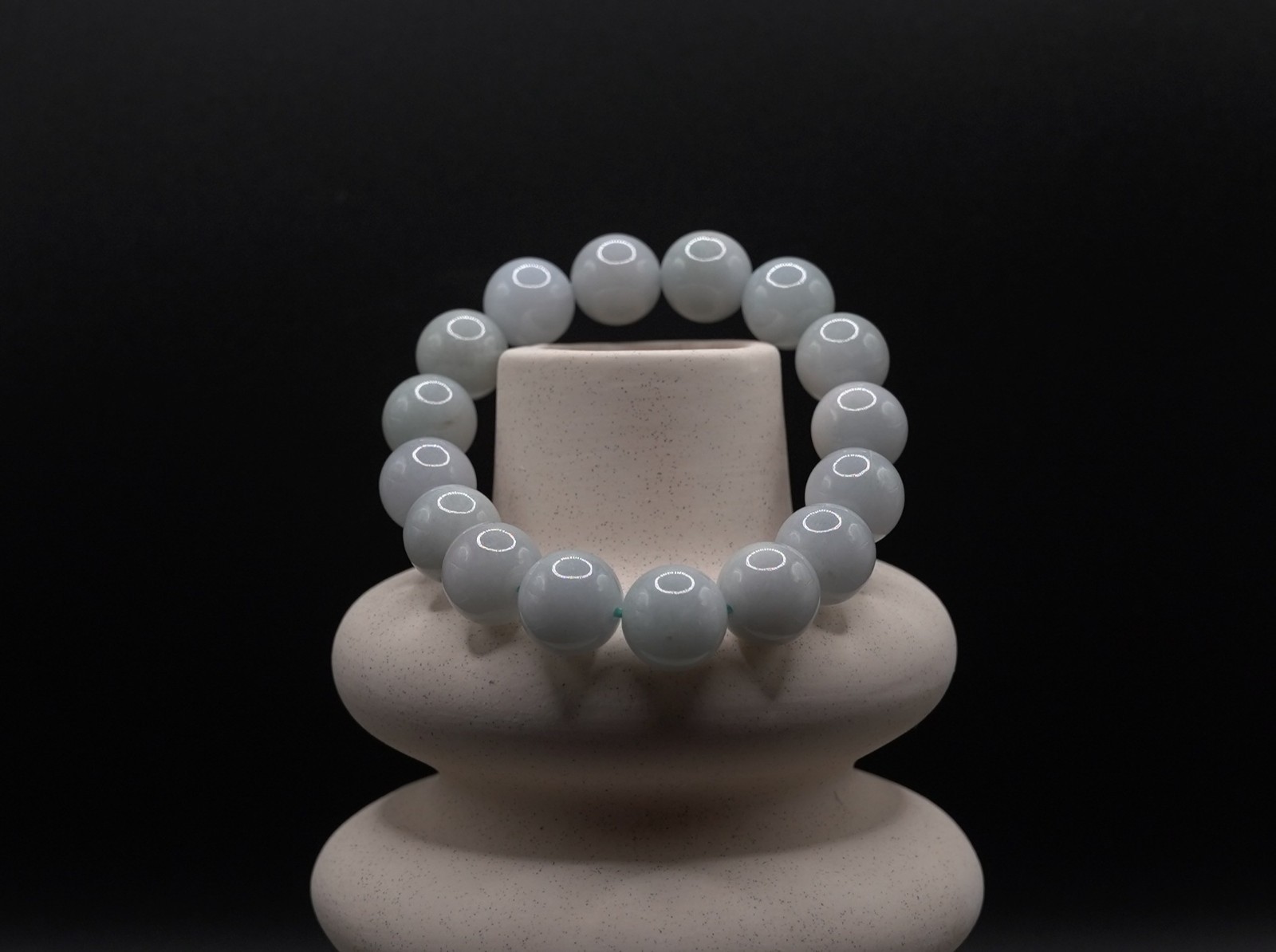 Premium Type A Natural Jadeite Bracelet – Ice Green Round Beads, High Polish Fin