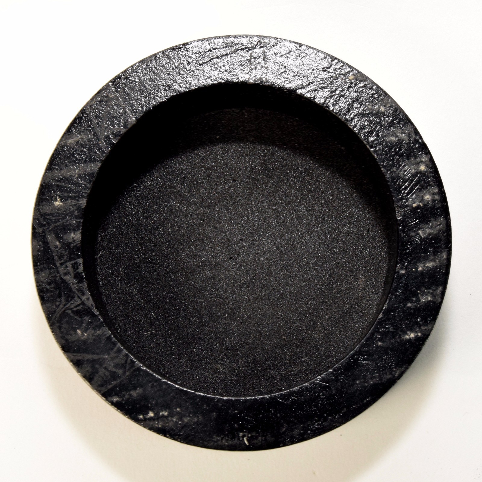 2.7″ Black Wood Round Display Stand / Pedestal for Large Spheres and Eggs
