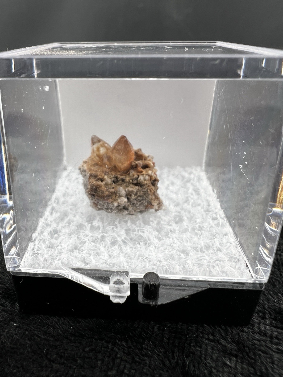 Brown Topaz from Tepetate Mine, San Luis Potosí, Mexico in Perky Box Display