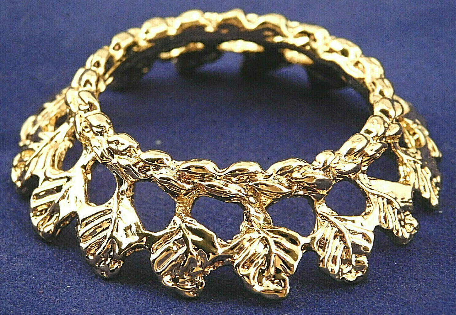 Sphere Display Stand LEAF Design Small Size Gold Color