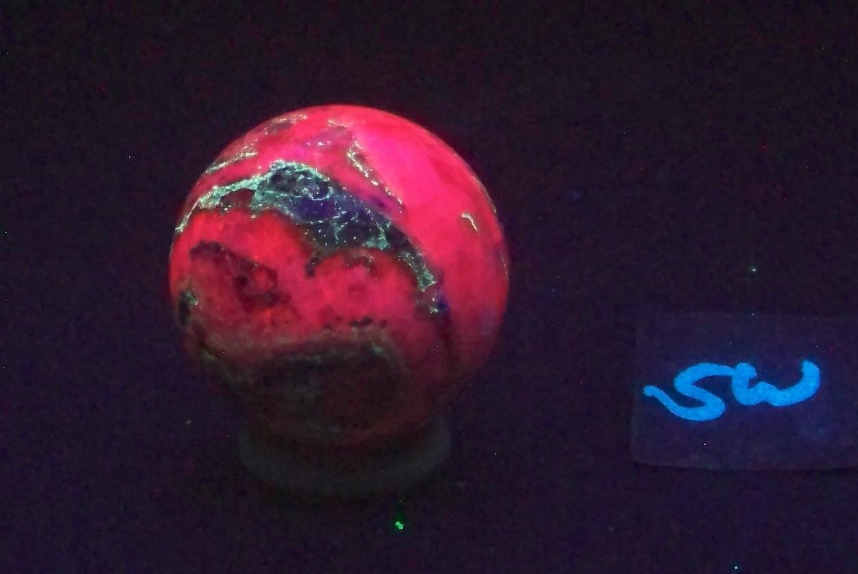 UV Willemite and Calcite 38mm AZ Sphere for Fluorescent Collection or Study 6506