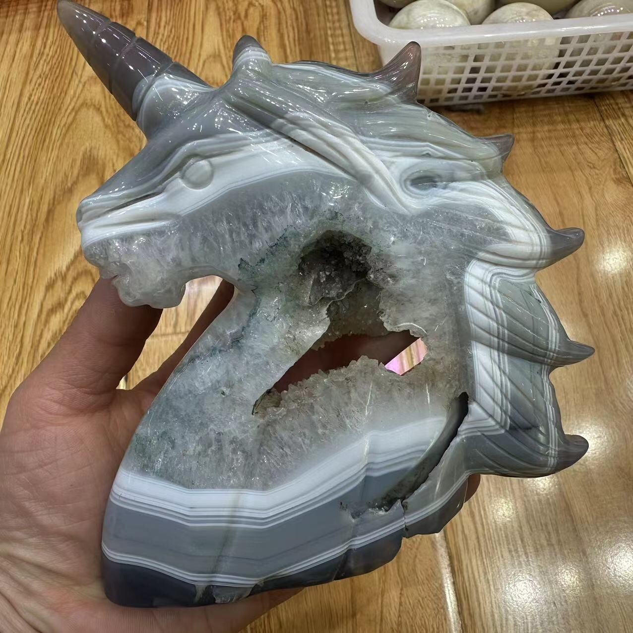 1pc Natural agate geode crystal quartz Carved unicorn skull Healing Decor Reiki