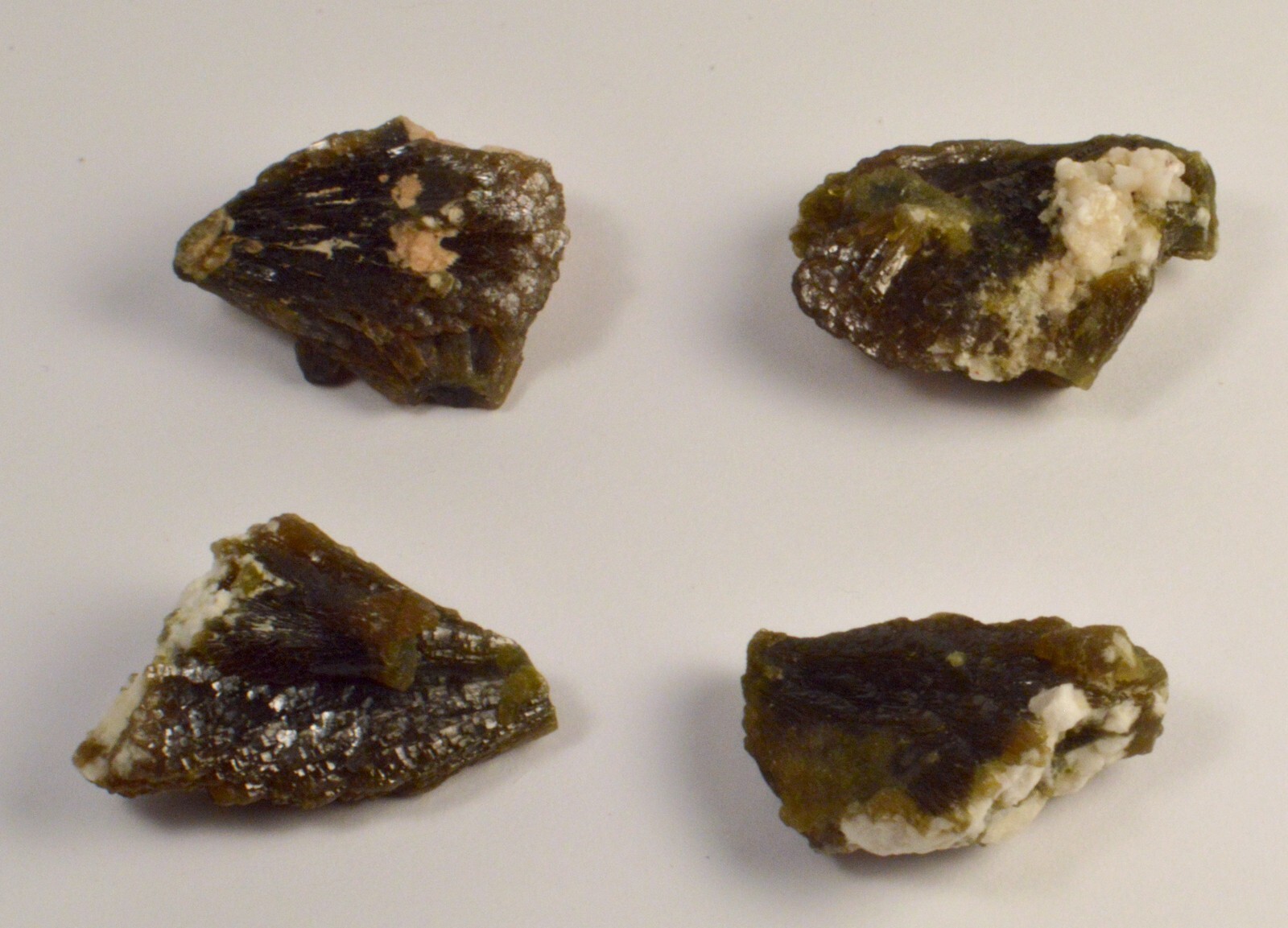 #11,987 Epidote – Pakistan [Gem Quality] [ONE PIECE ONLY]