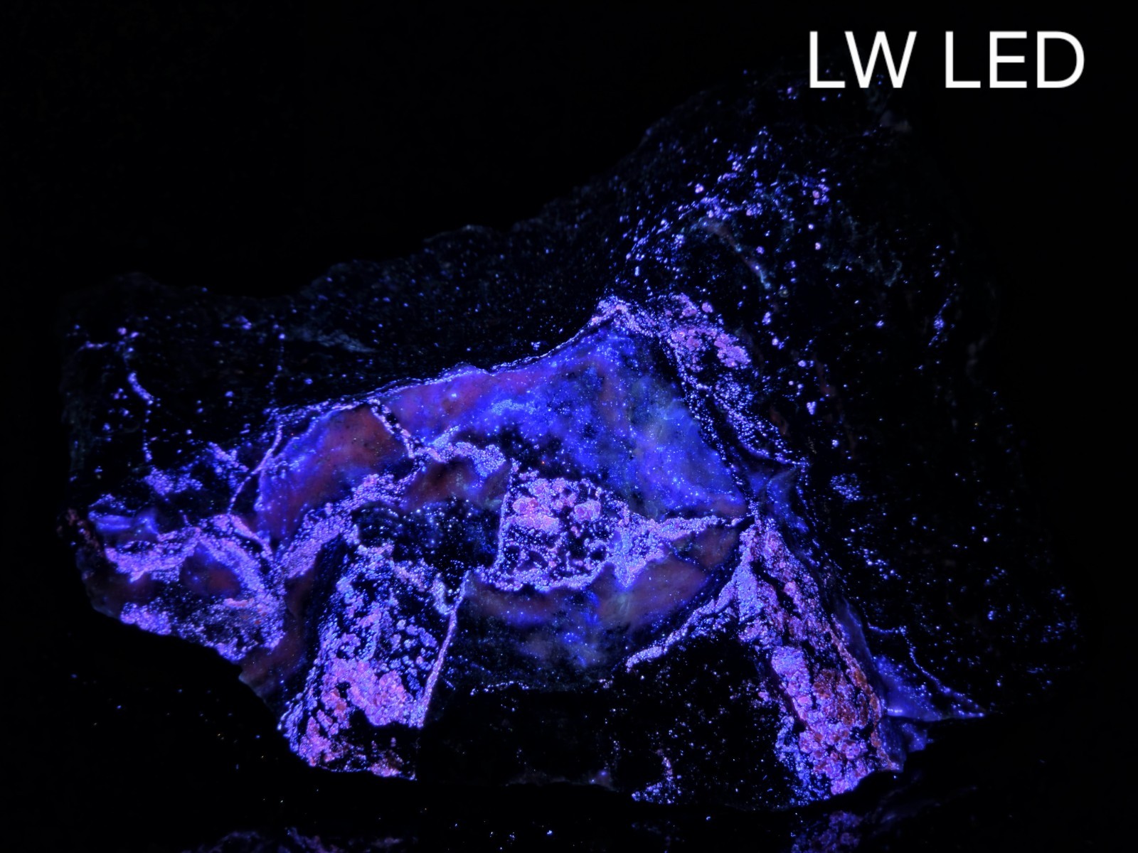 Fluorescent Calcite Sphalerite Franklin, NJ 304 Grams
