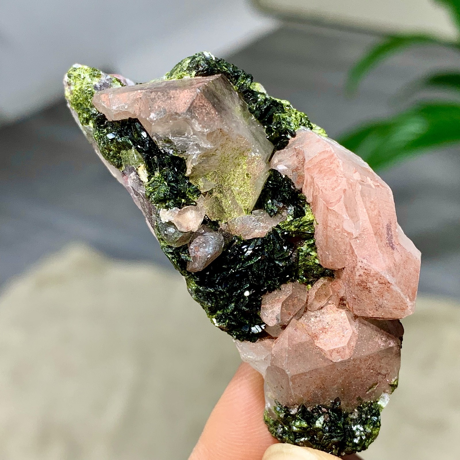 41G Natural beautiful epidote quartz with garden Crystal mineral symbiosis