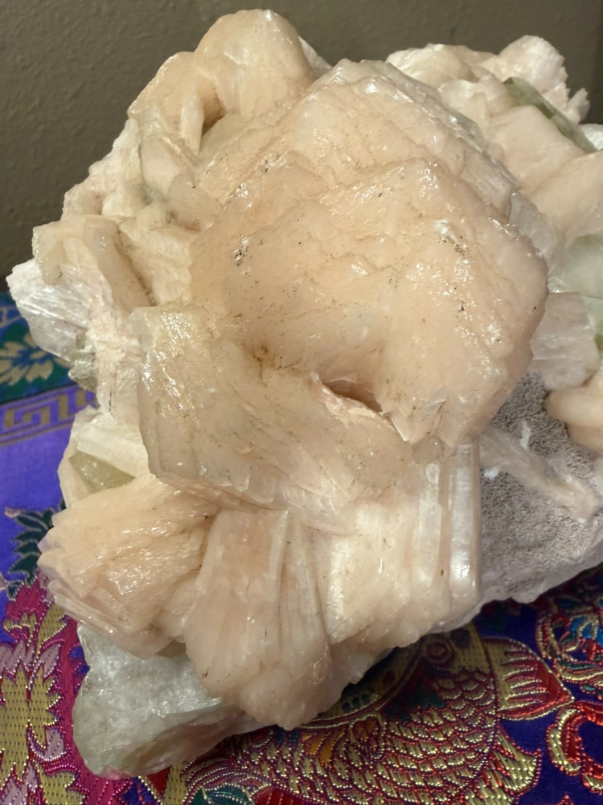 Large 3.4lb Green Apophyllite Peach Stilbite Heulandite Crystal Cluster 5.25″