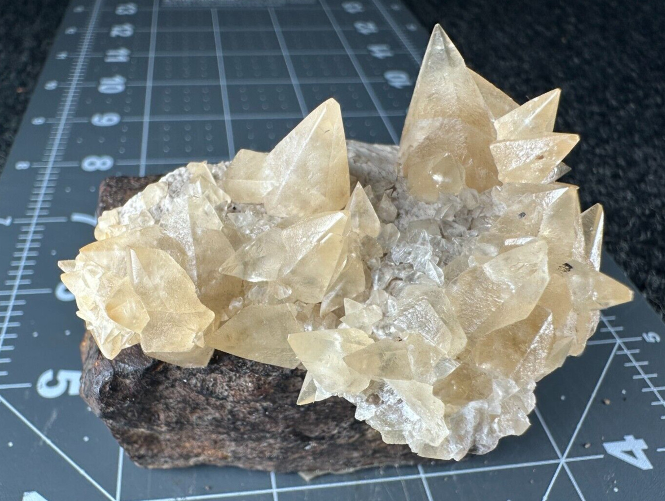 ➤ 2-1/2″ CALCITE CRYSTAL CLUSTER SPECIMEN – Pugh Quarry Ohio VIDEO➤843