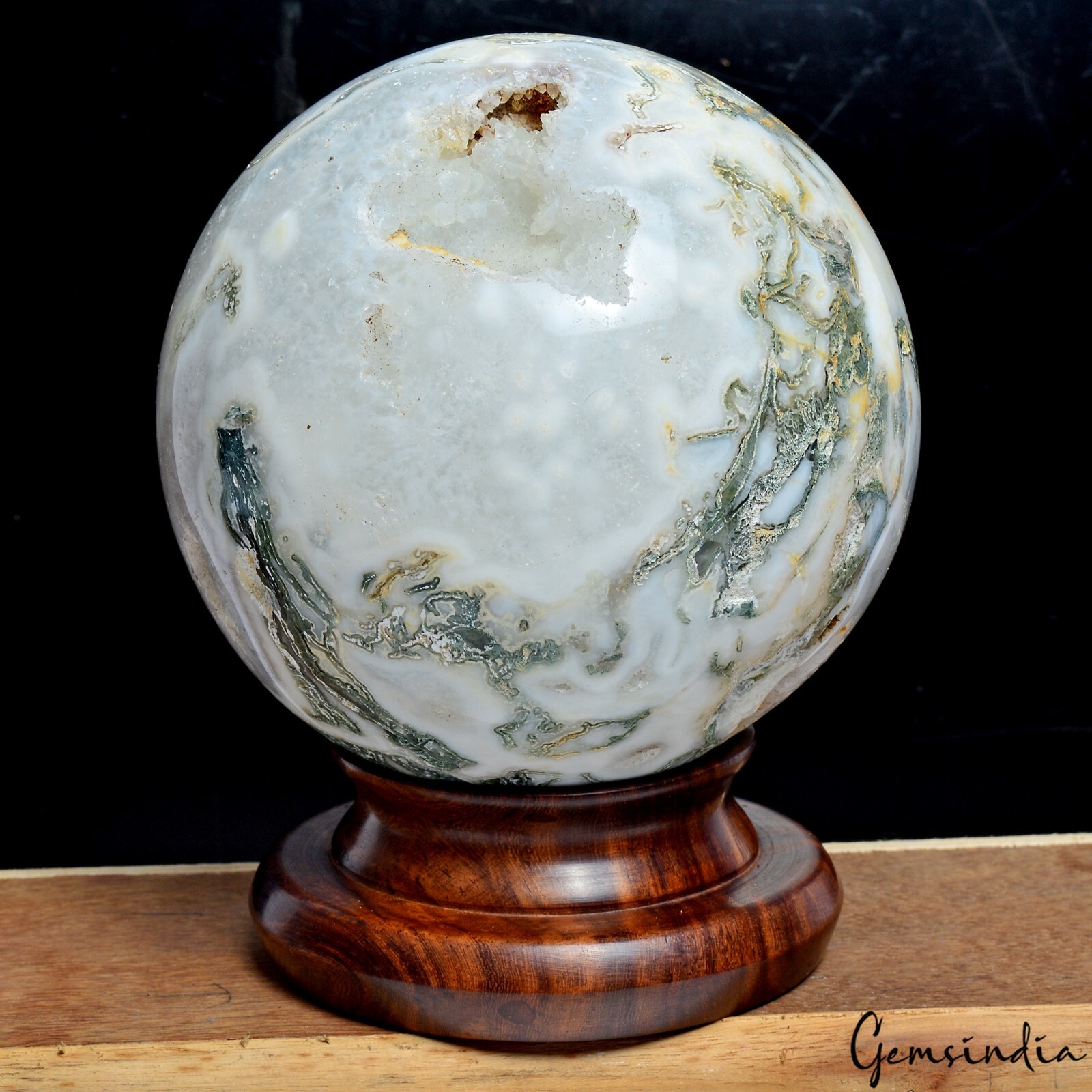 2.7 Kg Natural Moss Agate Crystal Druzy Sphere With Wood Stand 5″ Round Ball