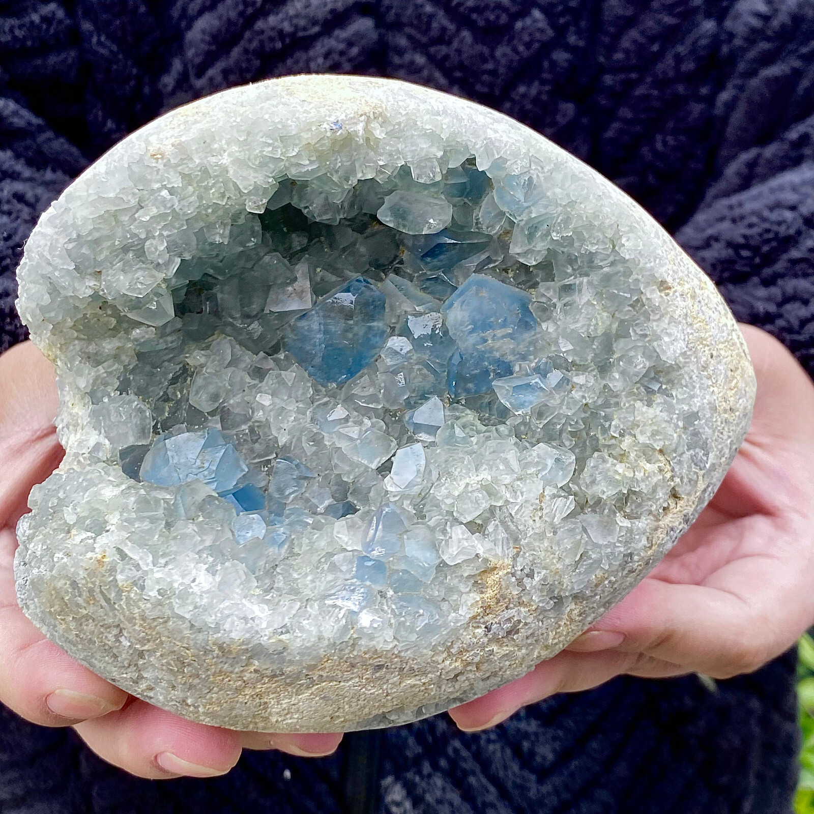 5.98LB Top natural blue crystal cave quartz crystal cave mineral specimens