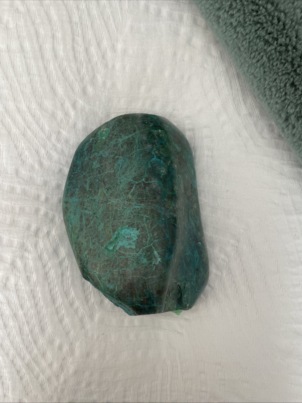 XL vibrant chrysocolla in quartz / Carved And Polished Crystal / Cabochon 3588g