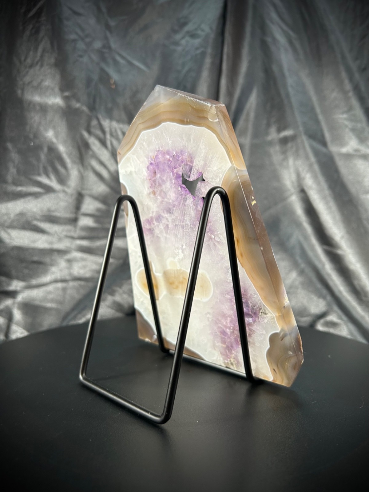 6.75″ Agate And Amethyst Slab Freeform With Metal Stand 1lb (454 grams)