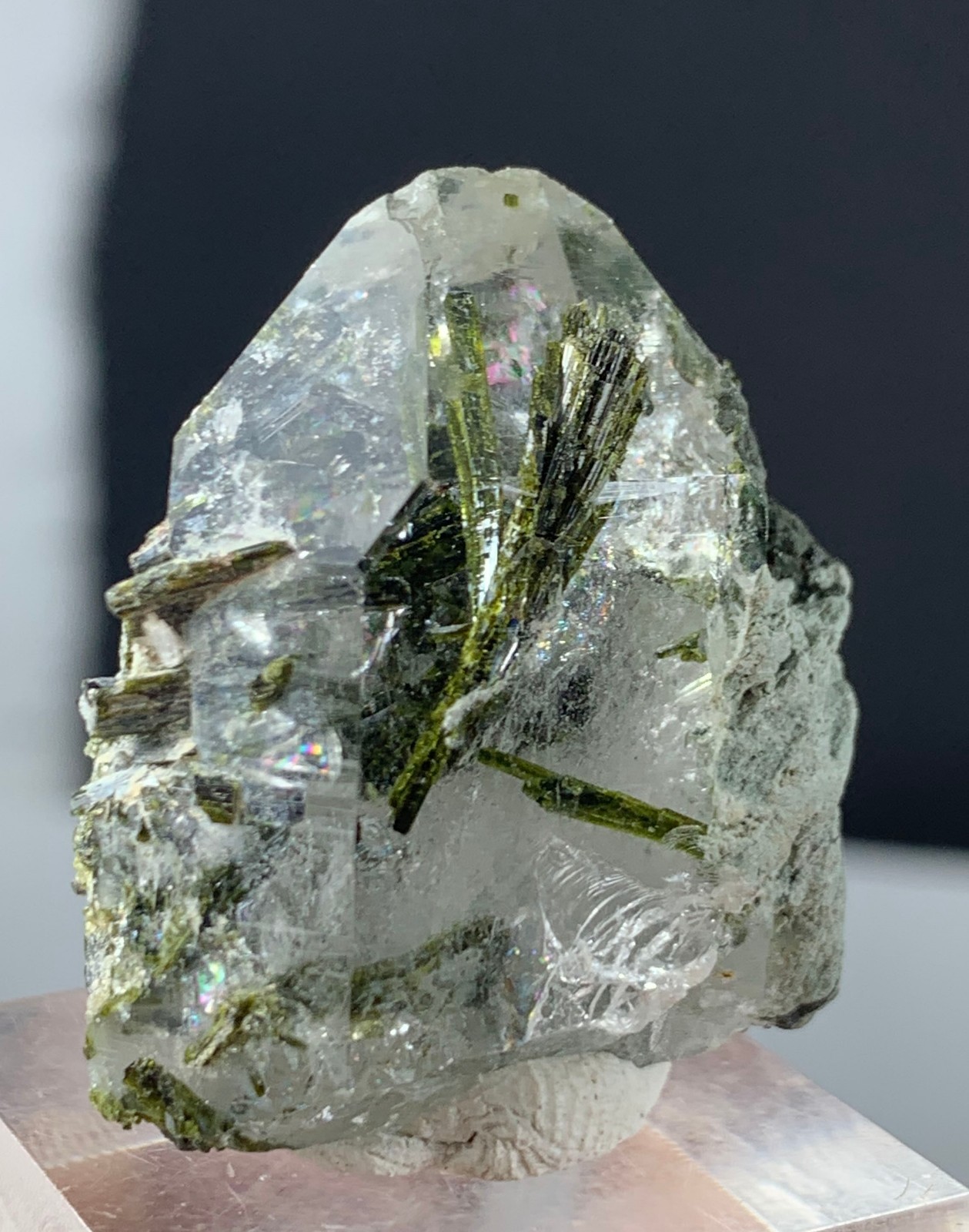 87 Carats Natural Quartz Crystals W/Epidote Inclusion From Balochistan Pakistan
