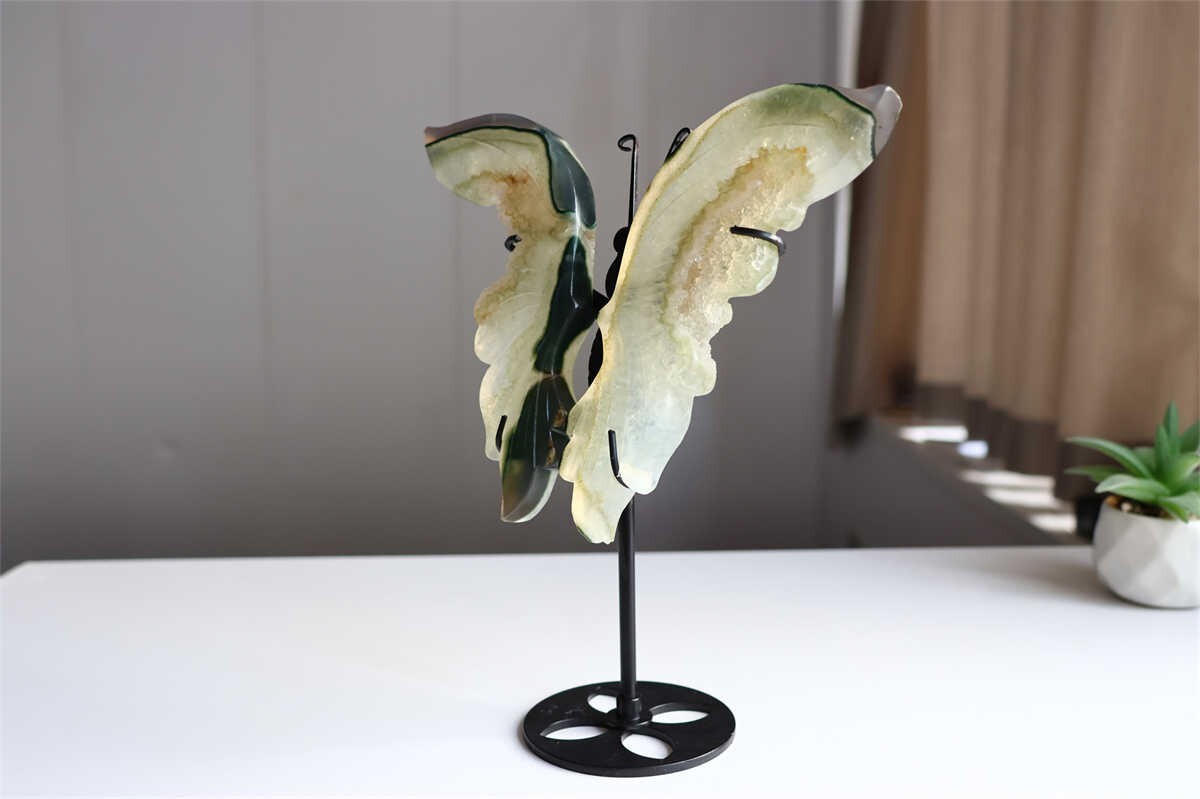 630g Natural Geode Agate Carved Butterfly Wing Reiki Crystal Decor Gift + Stand