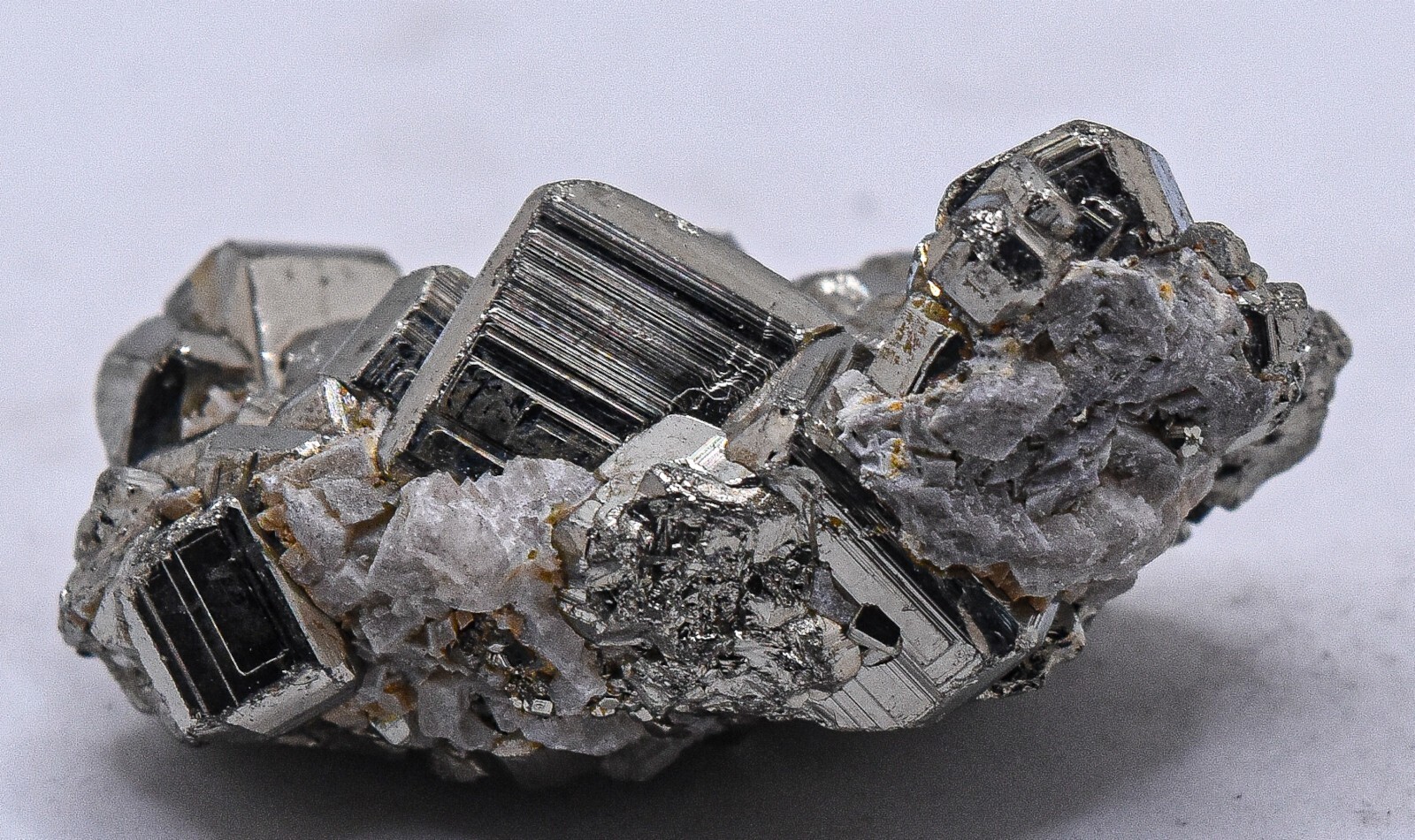 125ct Iron Pyrote Cubes w/ Quartz Cluster Rough Sparkling Natural Mineral – Peru