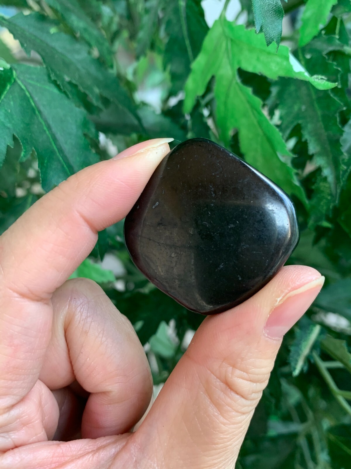 Shungite Smooth Stones, 1.25″-1.75″ Polished Shungite Palm Stones, Wholesale Lot