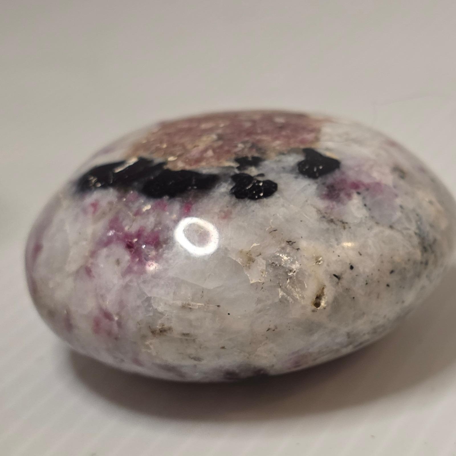 Unbranded Pink Tourmaline Quartz Palm Stone 2in Pink White Fair Rubellite