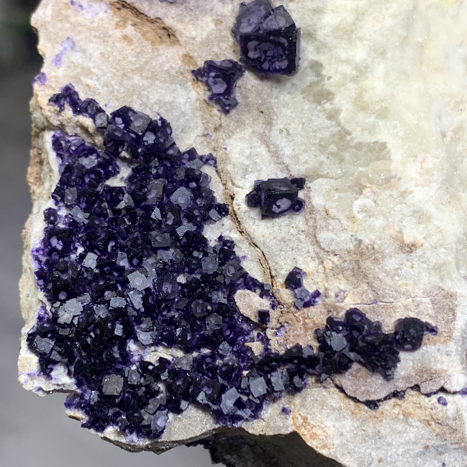 248G Rare transparent purple cubic fluorite mineral crystal sample/China