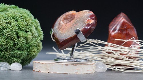 Silver Metal Crystal Heart Stand Gemstone Display Base for Collectibles