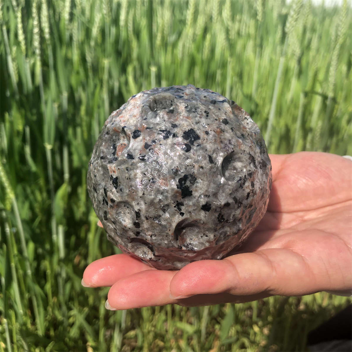 660g Natural Yooperlite Moon Quartz Crystal Sphere Reiki Crystal Ball Decor Gift