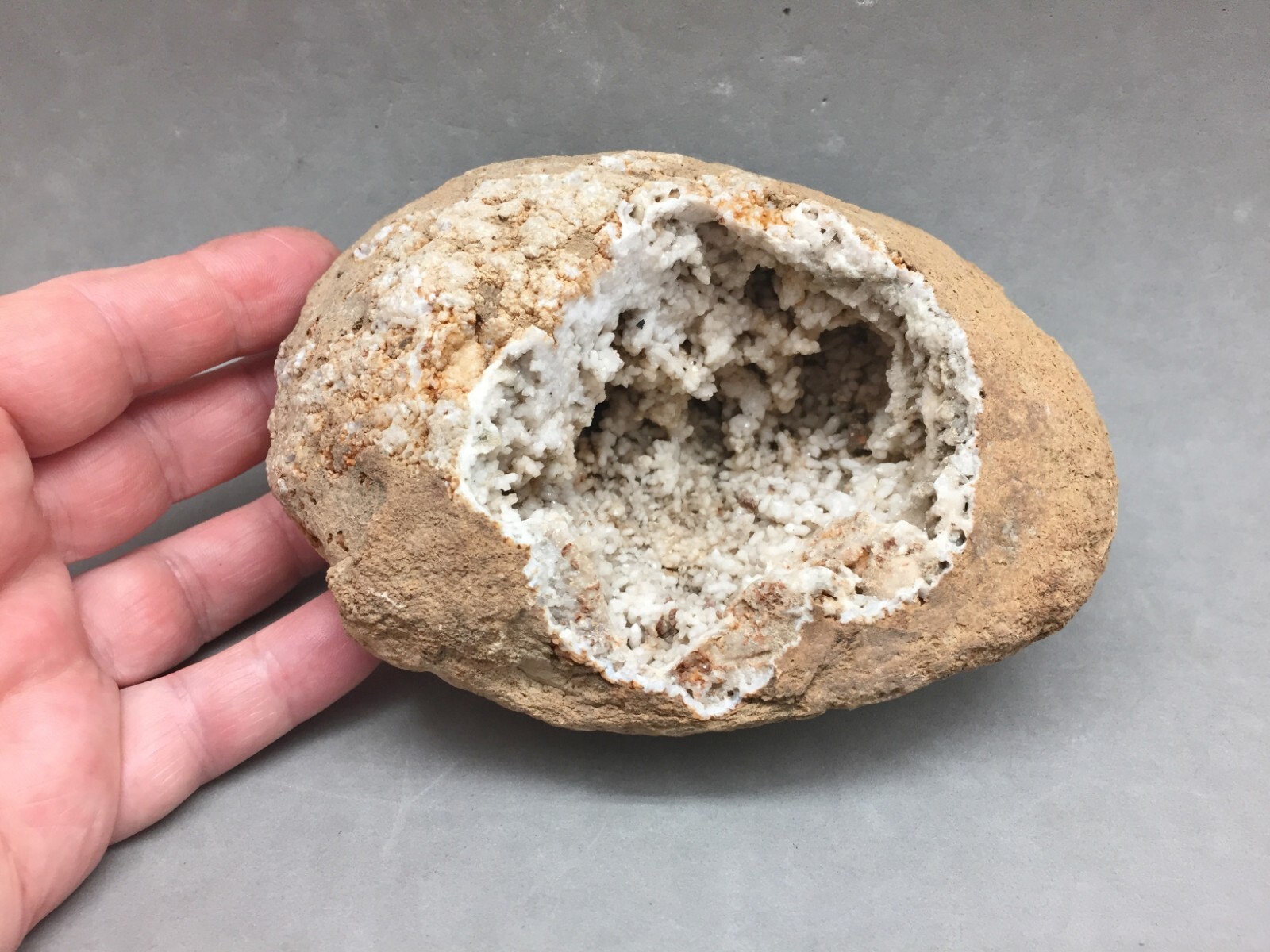 Southern Illinois Geode Rock Snowy Calcite Crystal Pocket Inside 5.75″x5.25×4″