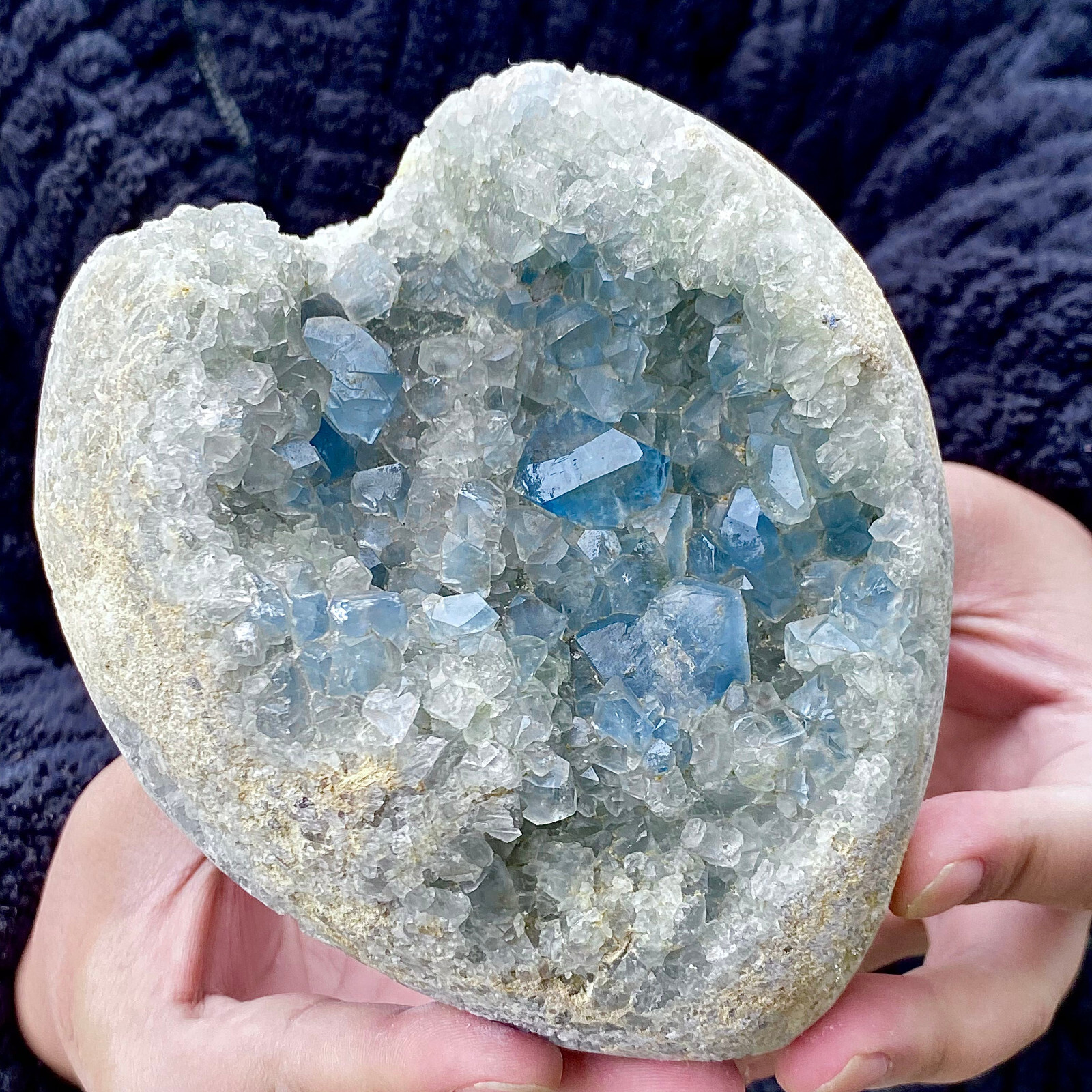 5.98LB Top natural blue crystal cave quartz crystal cave mineral specimens
