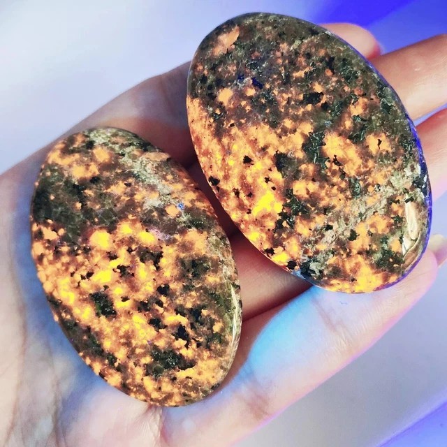 60mm Palm Yooperlite Natural flame stone Reiki Crystal Quartz Healing Decorate