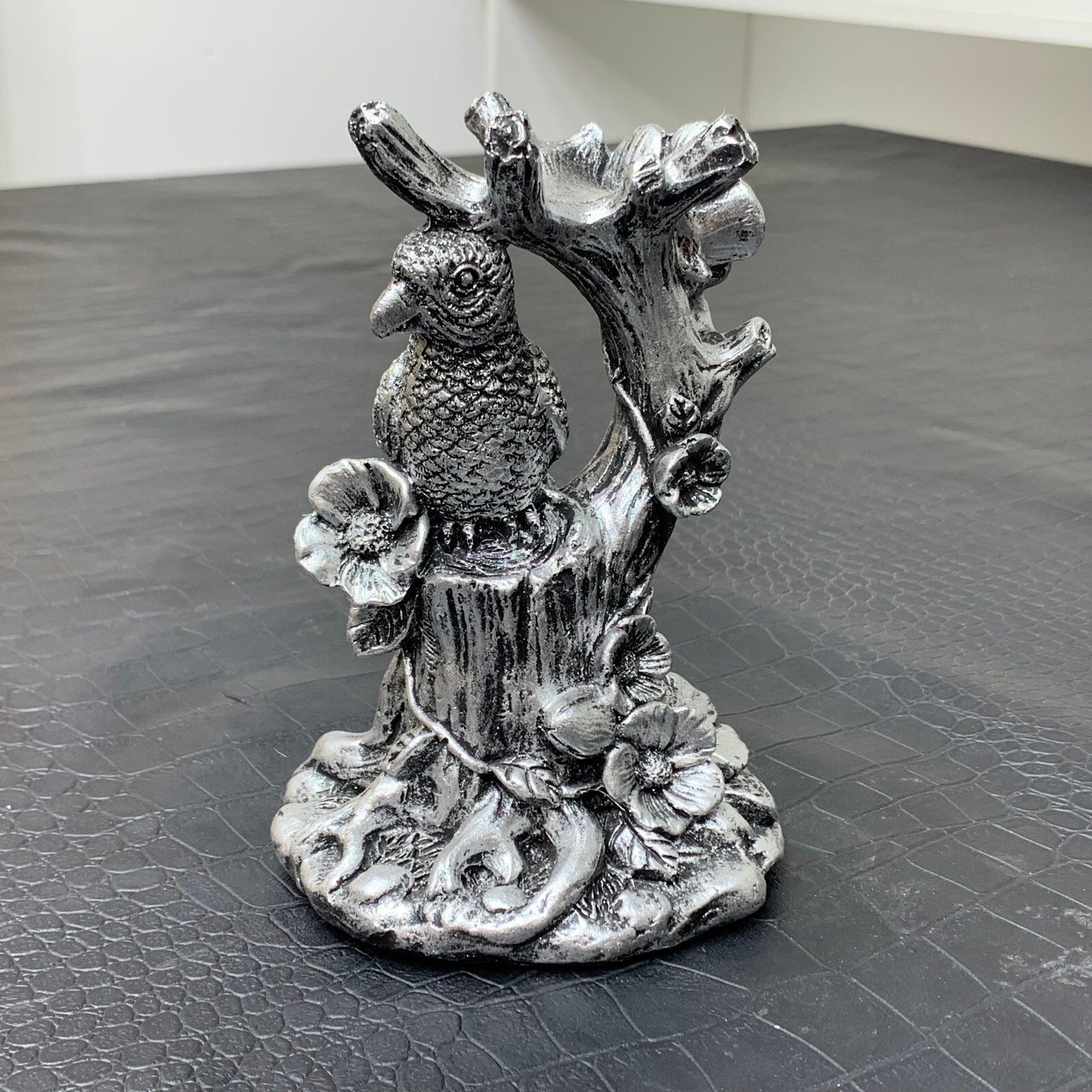 Bird Sphere Resin Holder Stand Base Crystal Ball showing stand C114