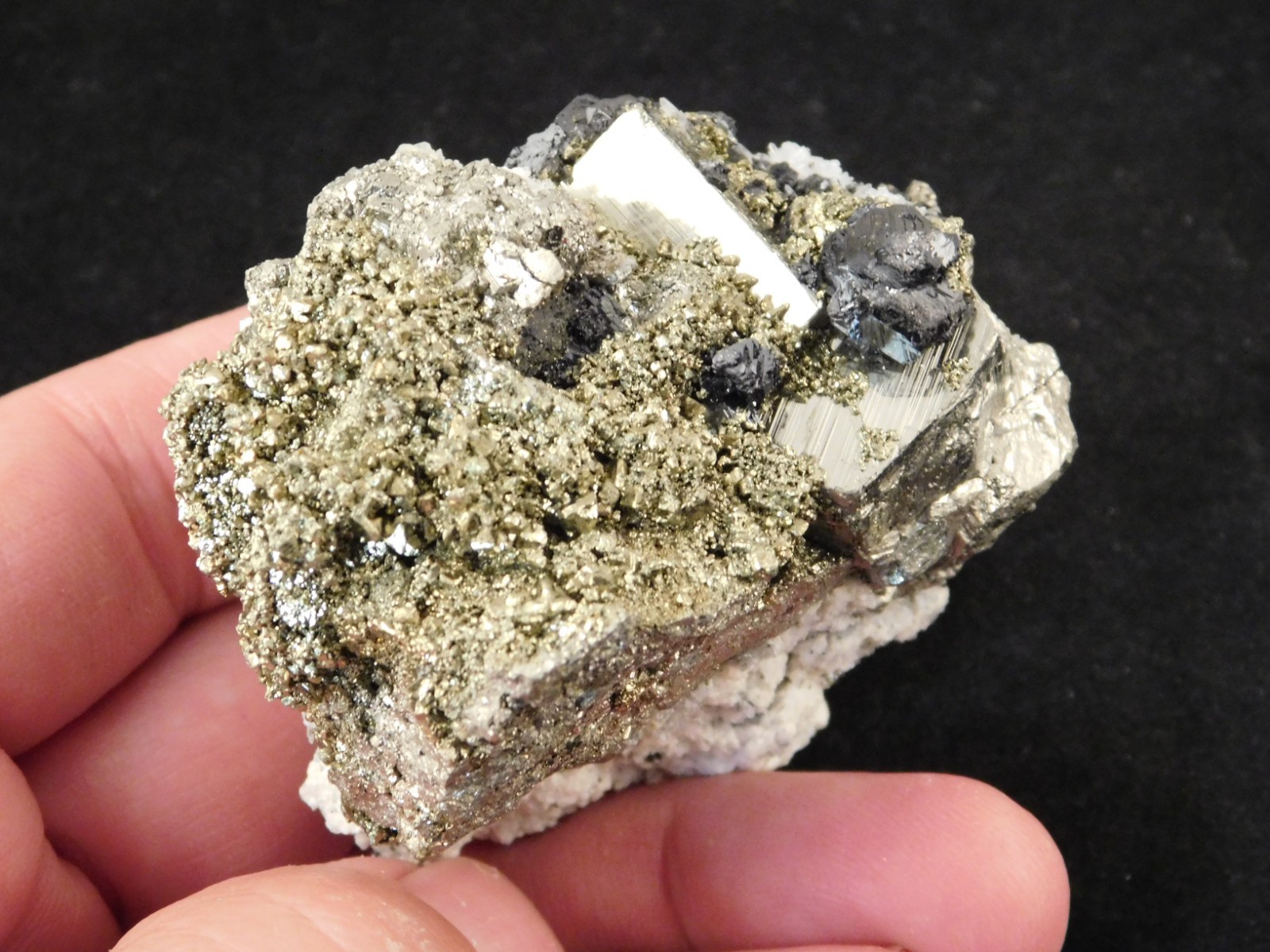 Druzy PYRITE Crystal CUBE Cluster with Sphalerite and Chalcopyrite Peru 217gr