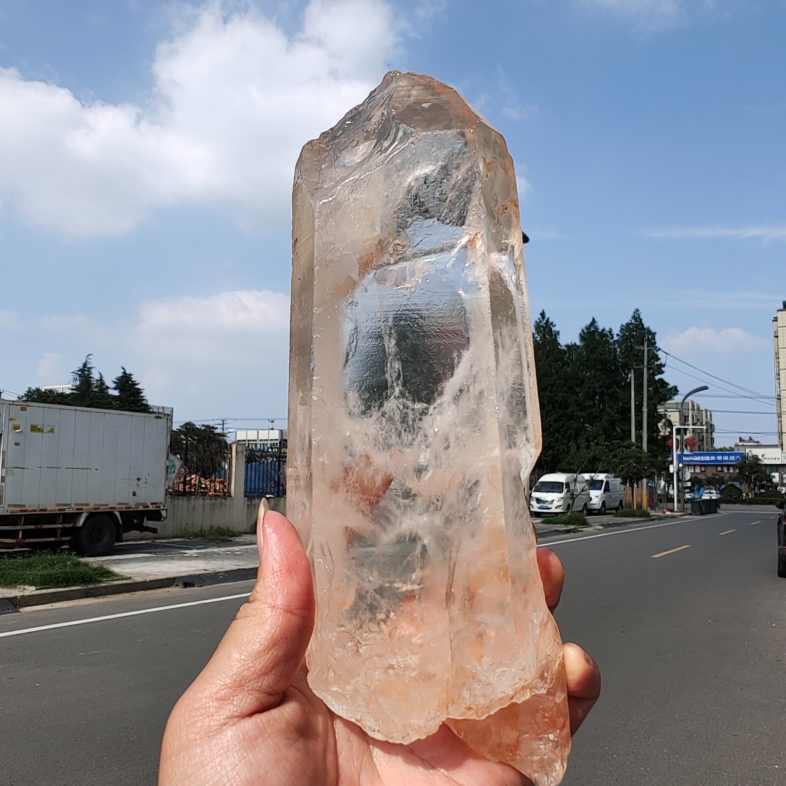 2.71LB Bright LEMURIAN Healer Quartz Crystal RECORD KEEPER Dazzling X889