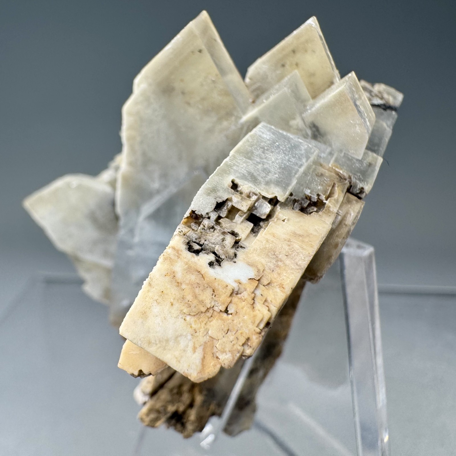 Fine Baryte Crystal Group: Paga No. 1 Mine, Cartersville, Georgia- Classic!!
