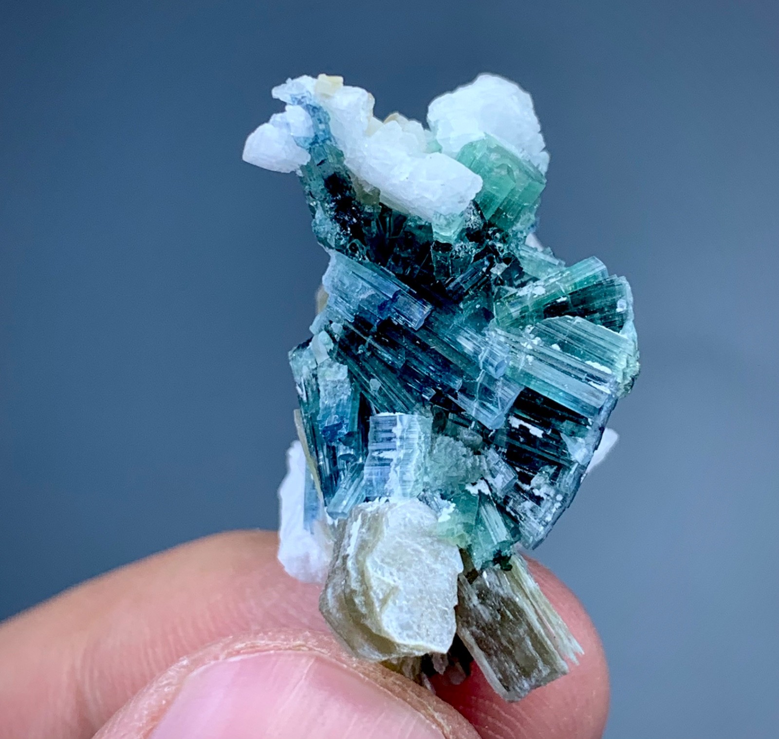 Natural Indicolite Tourmaline Crystal From Afghanistan (33carats )