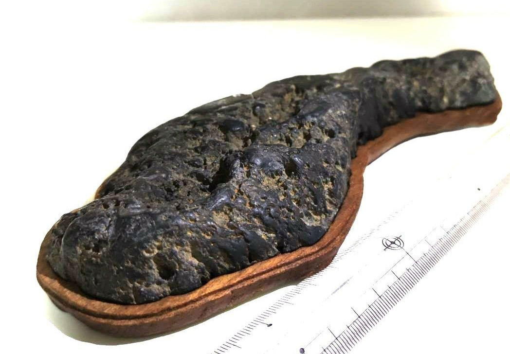 Japanese Suiseki Viewing Stone Island Landscape Rock Wood Daiza