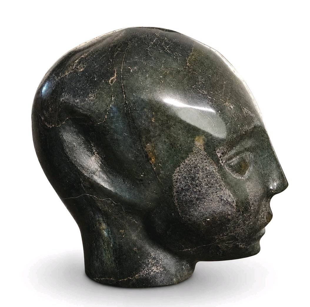 Labradorite Hand Carved Alien Head 3.75″ Tall – 870 grams – USA