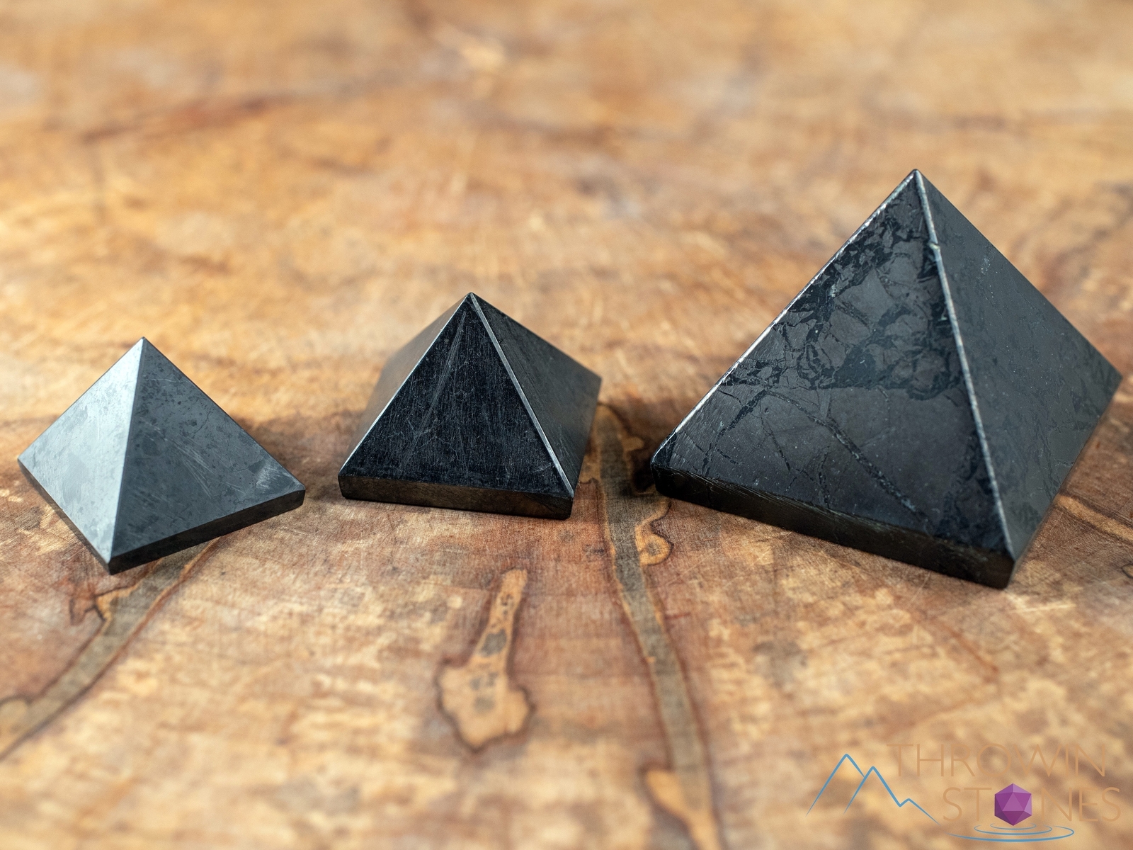 SHUNGITE Crystal Pyramid – EMF Protection, Sacred Geometry, Metaphysical, E0308