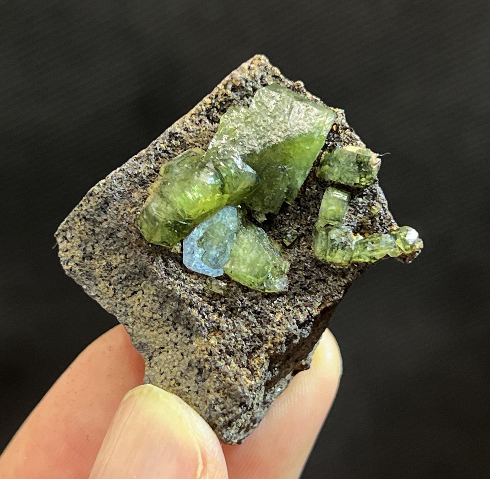 40mm Gemmy Ludlamite on matrix, Natural Mineral Specimen