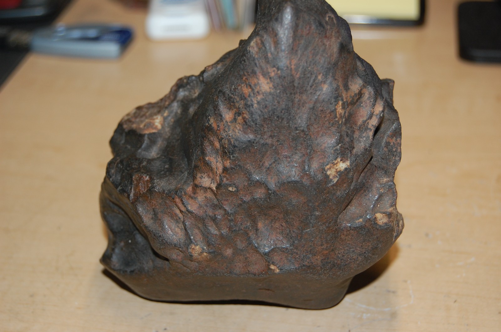 Magnificent, 2108-gram, oriented, unclassified, chondrite meteorite, NWA Morocco
