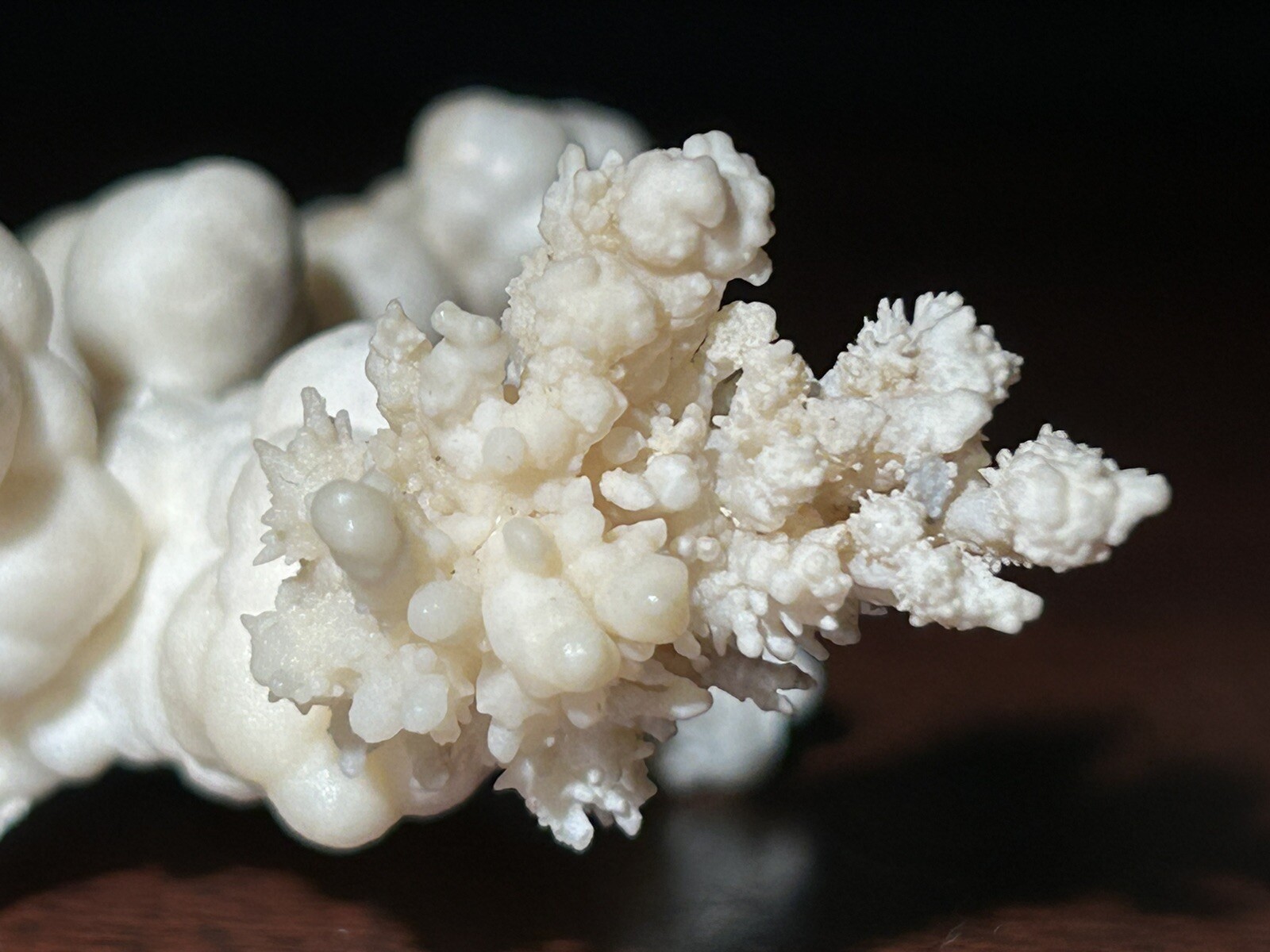 ARAGONITE on CALCITE – Stevenson-Bennett Mine, Doña Ana County, New Mexico