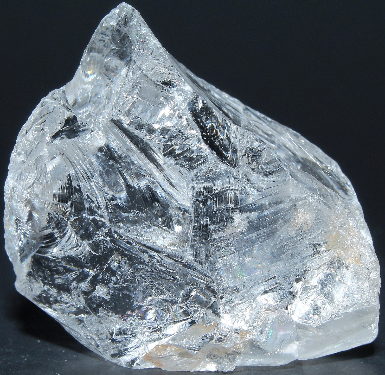 5 Pieces of XL Rough Brazilian Quartz / 16.20 oz (459.26gr) / 3827