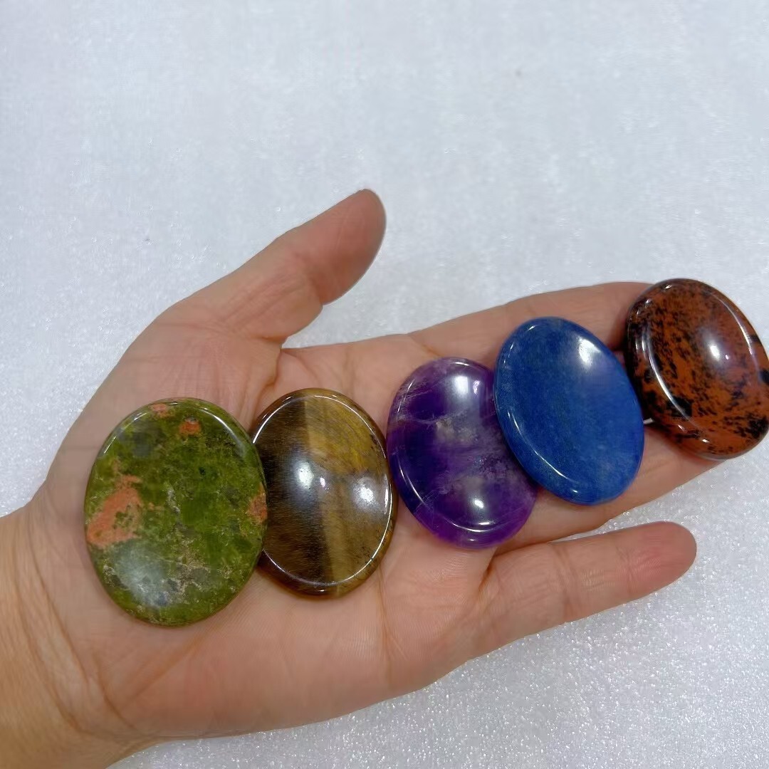 Wholesale! 50pcs Mix Crystal Oval Thumb Worry Stone Palm Stone Rei Healing Gift