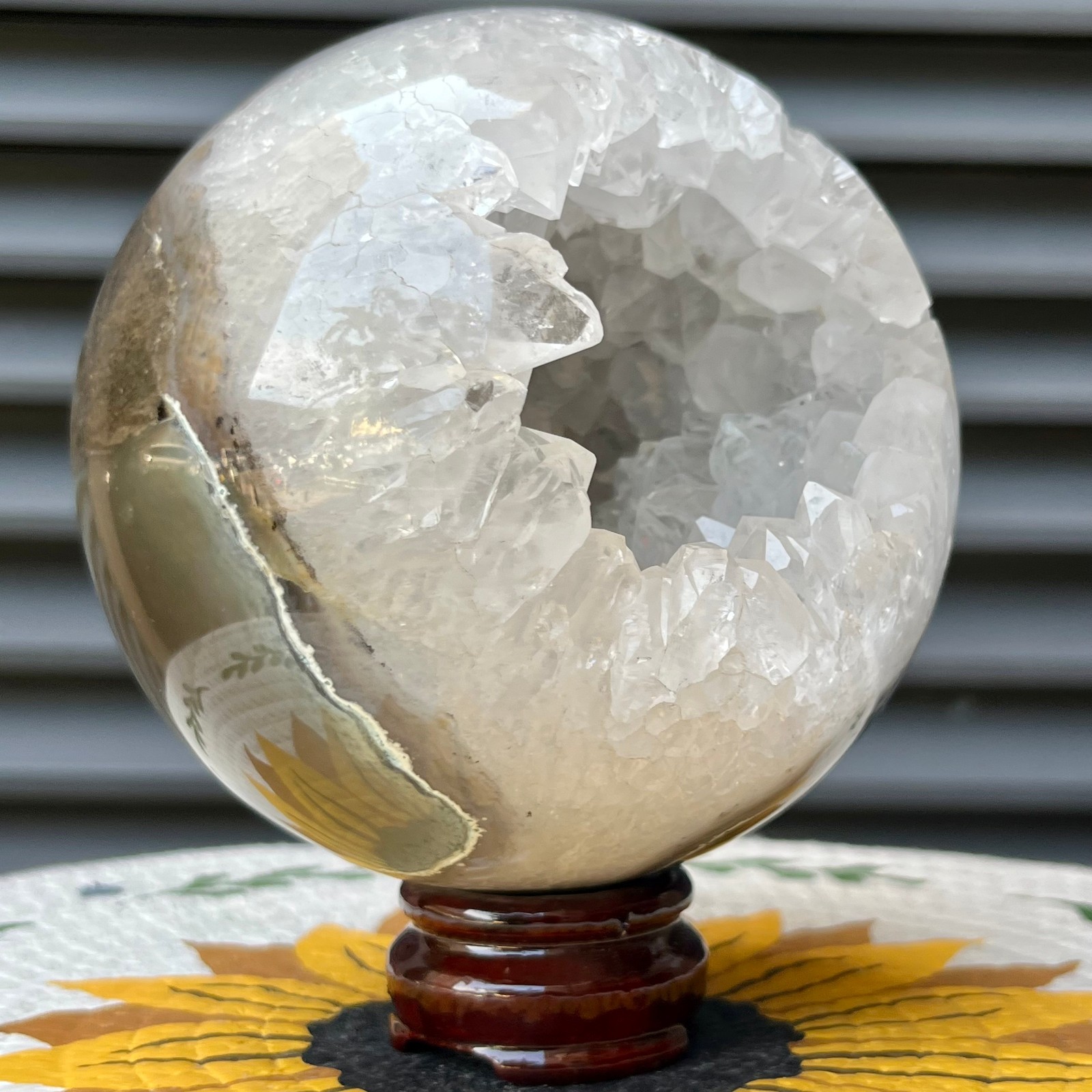 4 lb Natural White crystal Geode Sphere Crystal Druzy Ball Decor