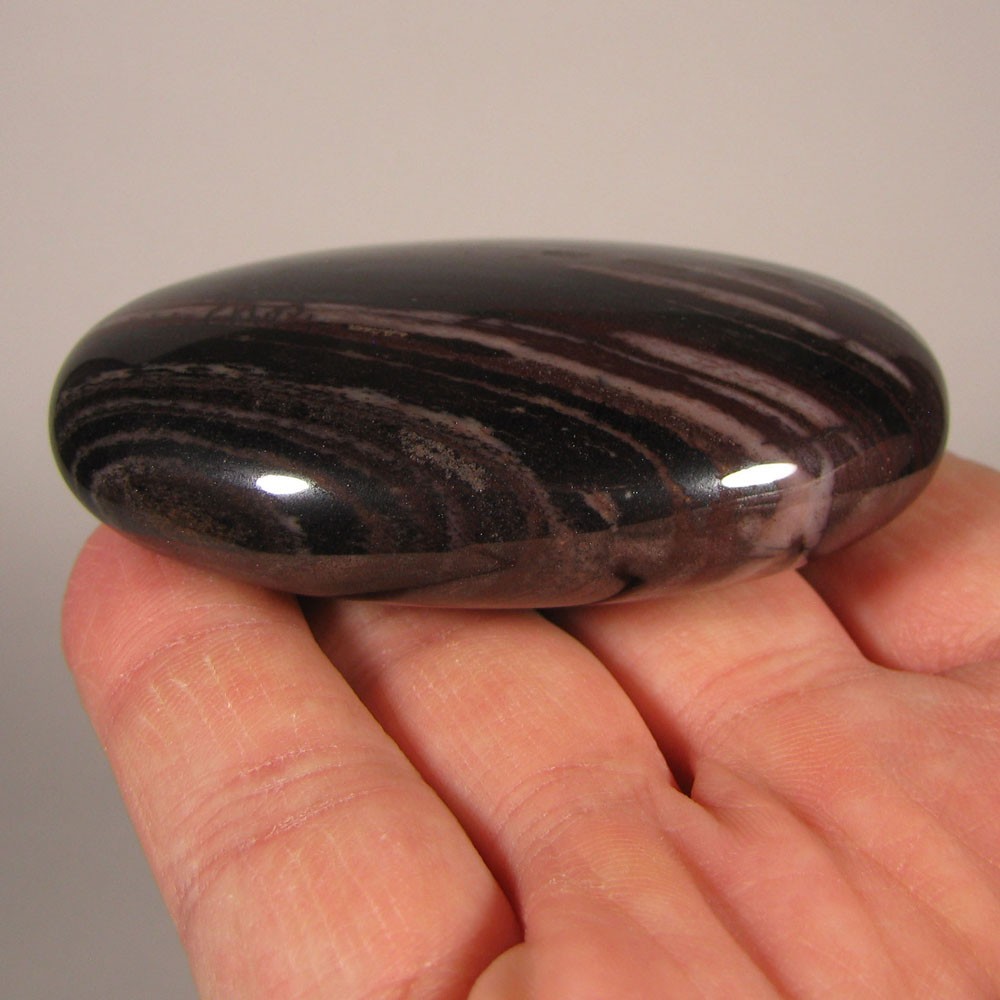 2.8″ RED TIGER IRON Polished Palm Stone – Australia