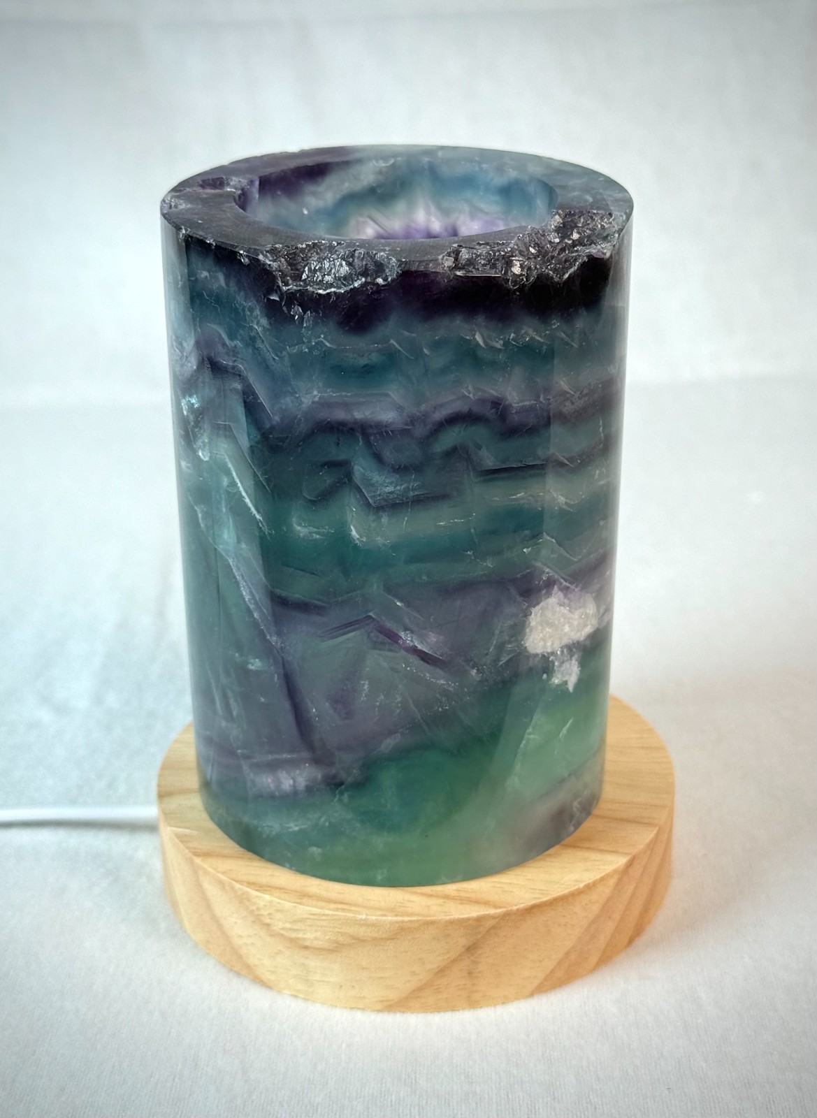 Fluorite Lamp #8 – Polished cylindrical-shaped USB lamp