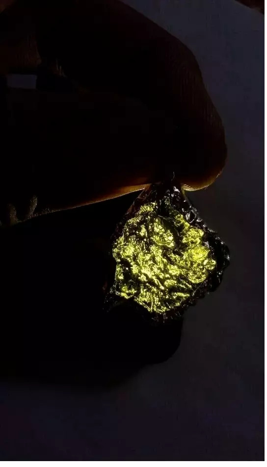 Certified Moldavite Stone Pendant for Men and Women (Green) 80 Carat Plus