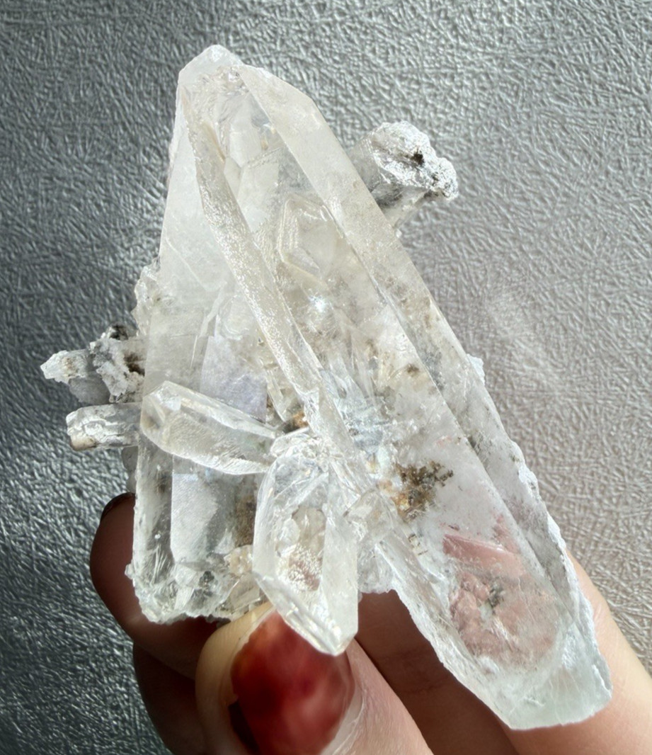 Brazil Quartz Cluster with Natural Key Mark & Layered Growth | Zeca de Souza