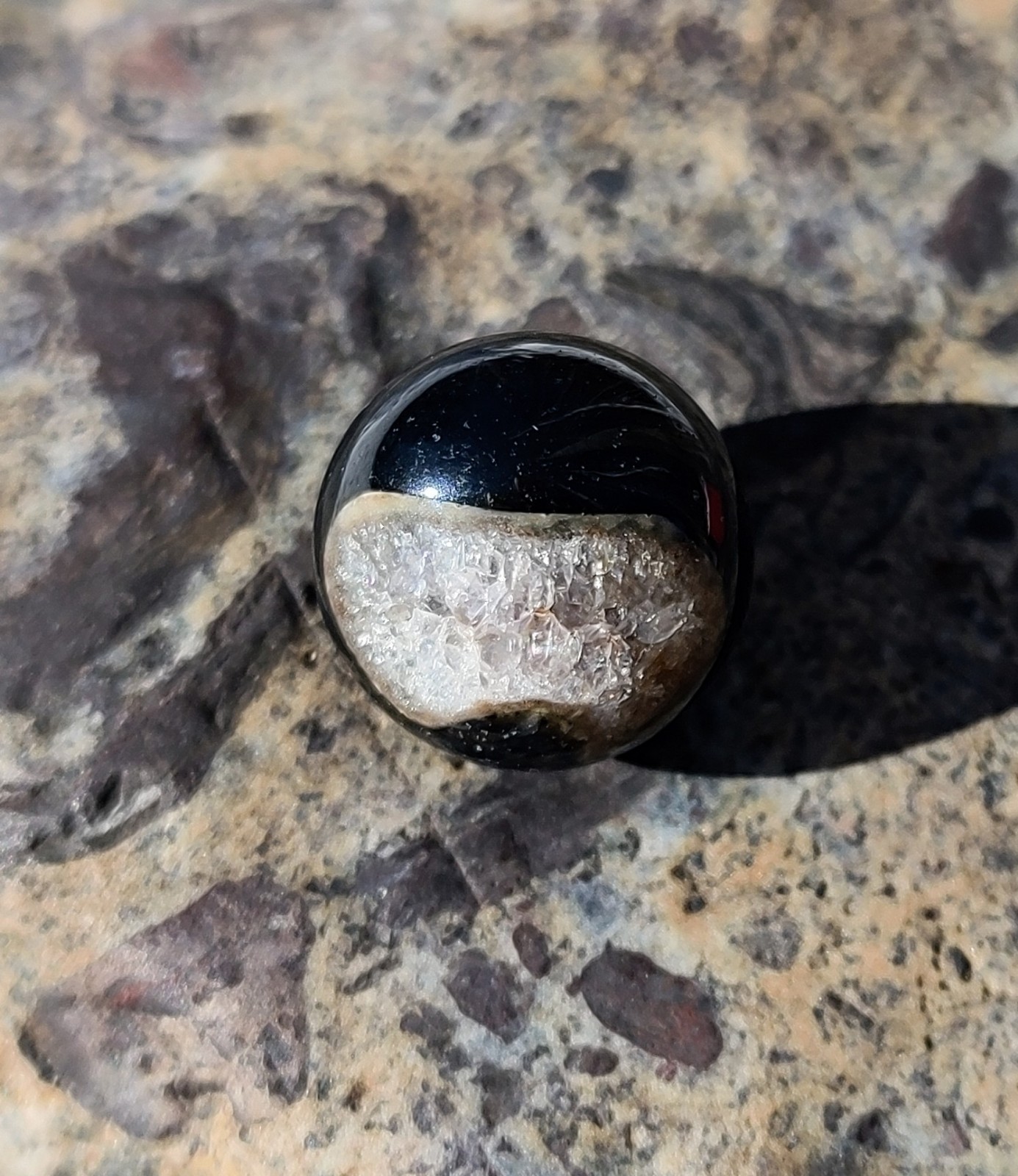 Agate Marble Sphere, Black /White 20mm Madagascar Crystal Agate Marble