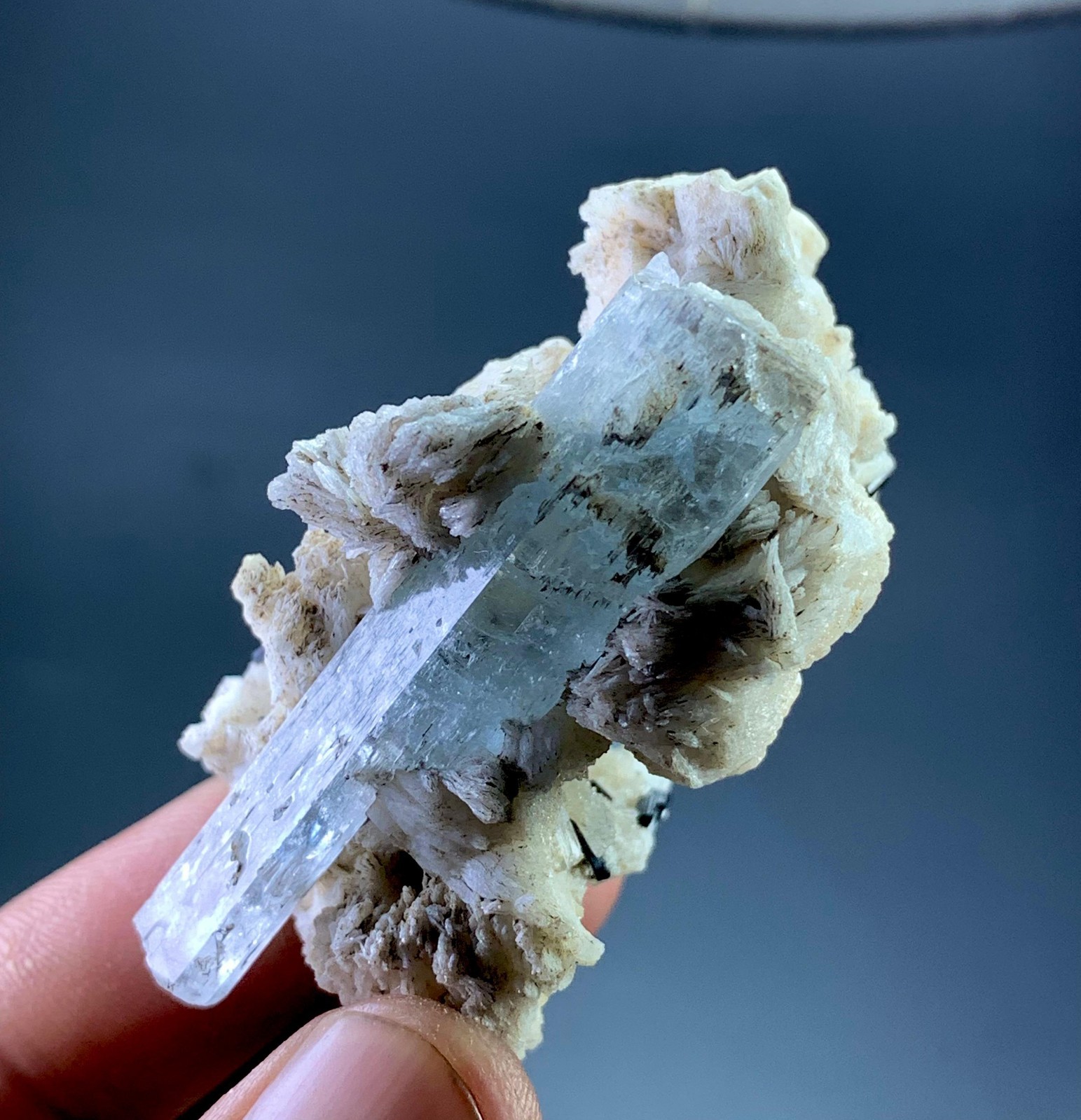267Carat Top Quality Aquamarine Crystal Specimen From Skardu Pakistan.Rare Color